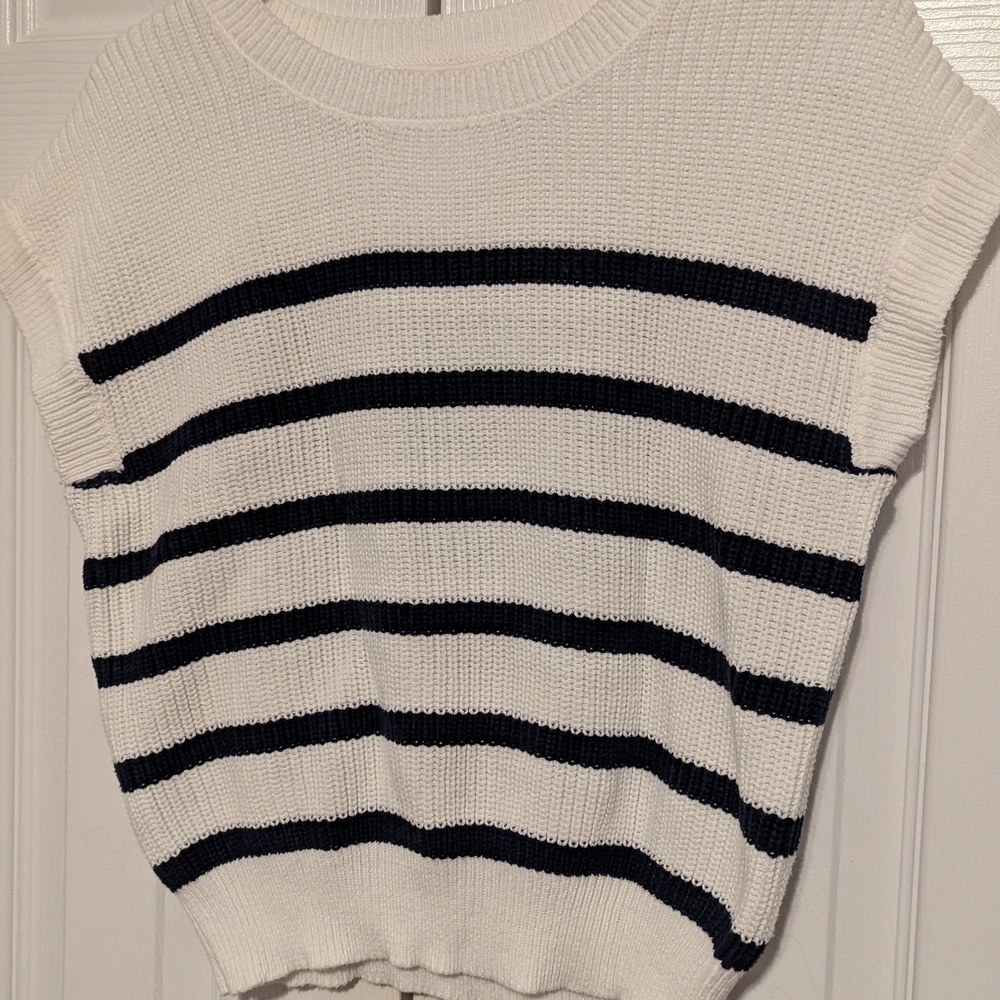 moon & madison Black and White Striped Sweater